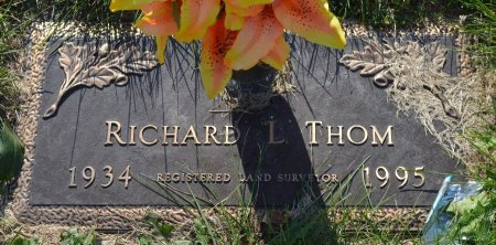 THOM, RICHARD L. - Rock County, Wisconsin | RICHARD L. THOM - Wisconsin Gravestone Photos